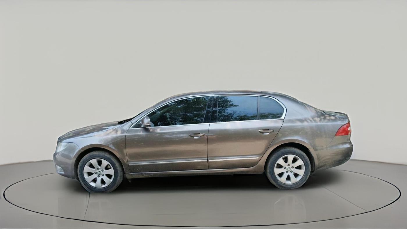 2013 Skoda Superb ELEGANCE 1.8 TSI MT, Petrol, Manual, 68,971 km, exterior