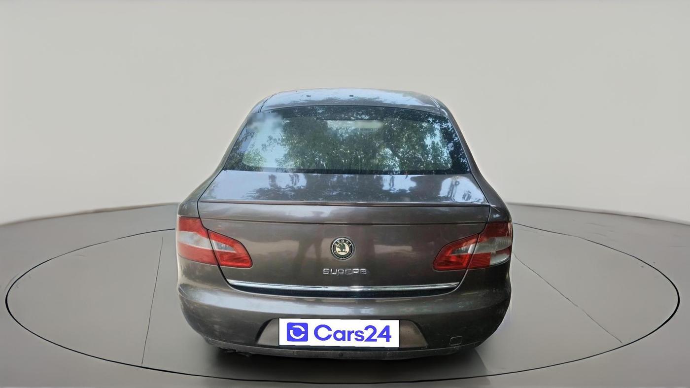2013 Skoda Superb ELEGANCE 1.8 TSI MT, Petrol, Manual, 68,971 km, exterior