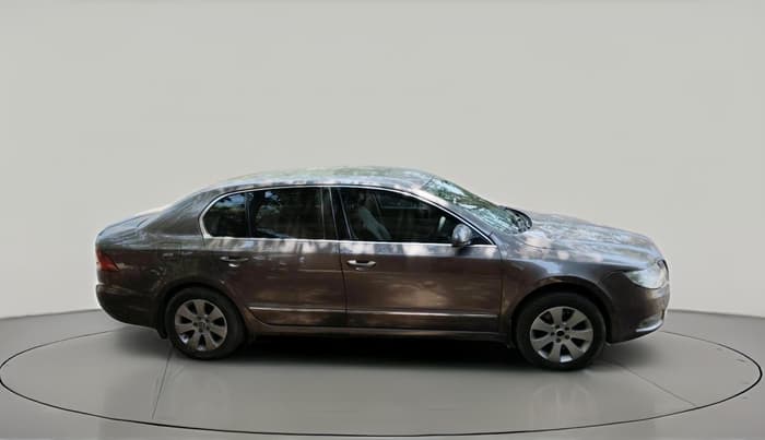2013 Skoda Superb ELEGANCE 1.8 TSI MT, Petrol, Manual, 68,971 km, exterior