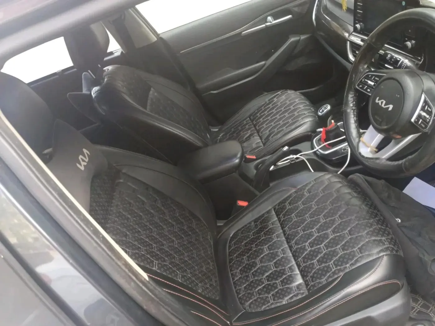 2022 KIA SELTOS HTK PLUS 1.5, Petrol, Manual, 49,409 km, interior