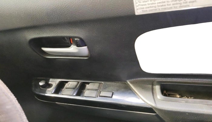 2017 Maruti Wagon R 1.0 VXI AMT, Petrol, Automatic, 54,408 km, interior