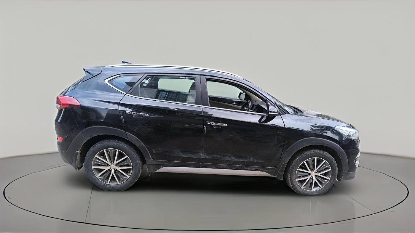 2018 Hyundai Tucson 2WD AT GL DIESEL
, Diesel, Automatic, 1,03,352 km, exterior