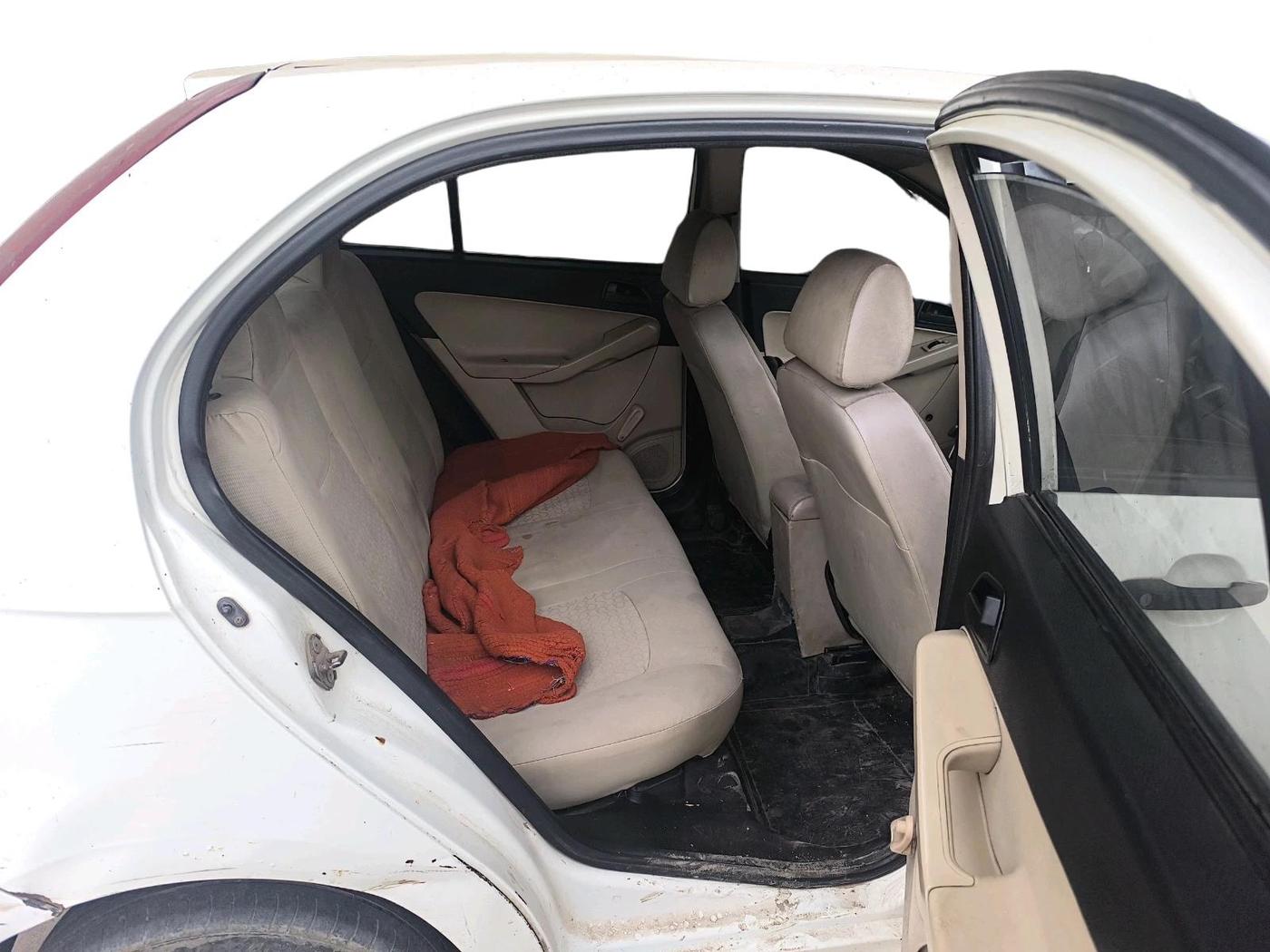 2011 Tata Indica Vista TERRA TDI, Diesel, Manual, 1,79,282 km, interior