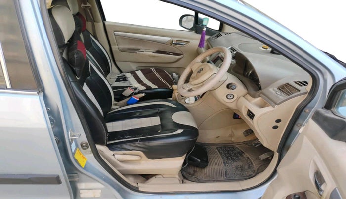 2013 Maruti Ertiga VXI CNG, CNG, Manual, 2,97,396 km, interior