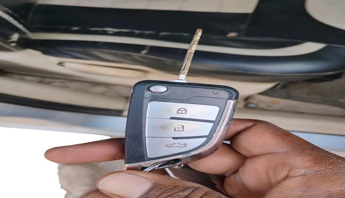 2013 Maruti Ertiga VXI CNG, CNG, Manual, 2,97,396 km, interior