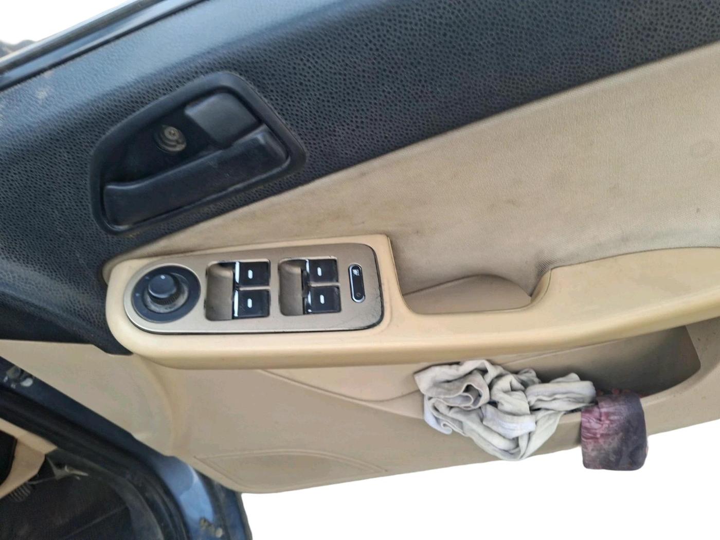 2012 Tata Indica Vista VX QUADRAJET, Diesel, Manual, 2,24,394 km, interior