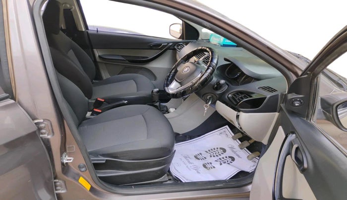 2017 Tata Tiago XT PETROL, Petrol, Manual, 88,017 km, interior