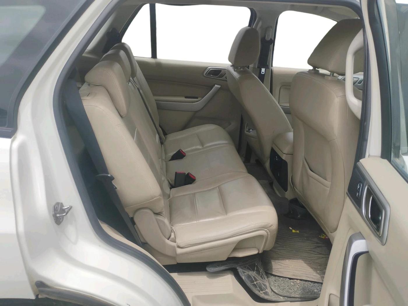2020 Ford Endeavour TITANIUM 2.0 4X2 AT, Diesel, Automatic, 1,12,022 km, interior