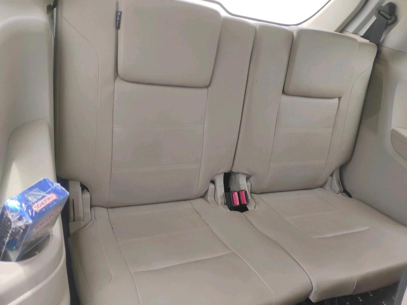 2020 Ford Endeavour TITANIUM 2.0 4X2 AT, Diesel, Automatic, 1,12,022 km, interior