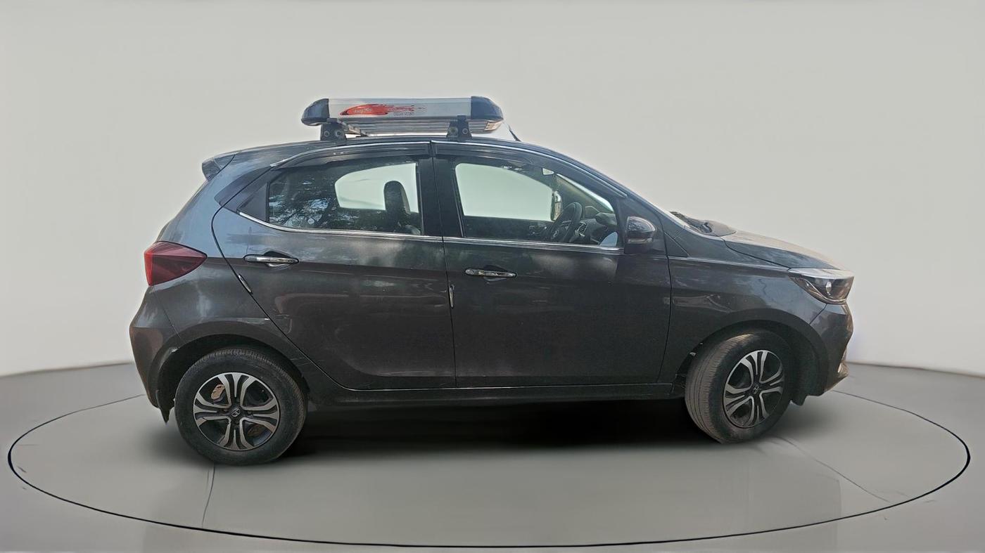2022 Tata Tiago XZ PLUS CNG, CNG, Manual, 35,399 km, exterior