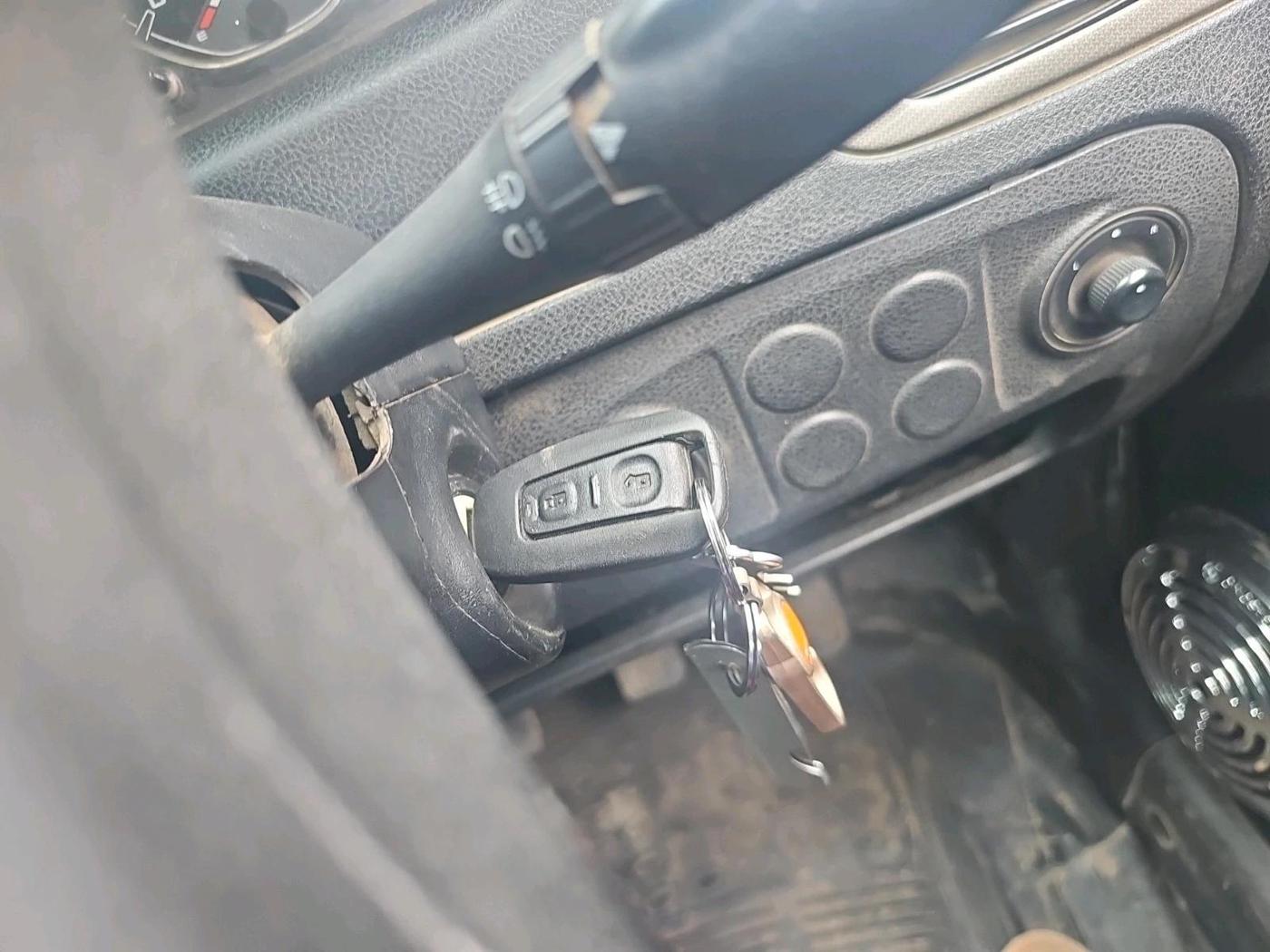 2015 Tata Indigo ECS LX TDI, Diesel, Manual, 1,88,044 km, interior