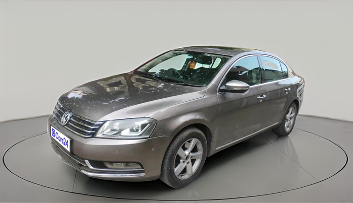2011 Volkswagen Passat HIGHLINE DSG, Diesel, Automatic, 1,83,886 km, exterior