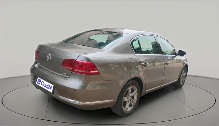 2011 Volkswagen Passat HIGHLINE DSG, Diesel, Automatic, 1,83,886 km, exterior