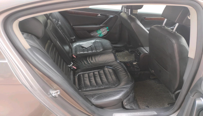 2011 Volkswagen Passat HIGHLINE DSG, Diesel, Automatic, 1,83,886 km, interior