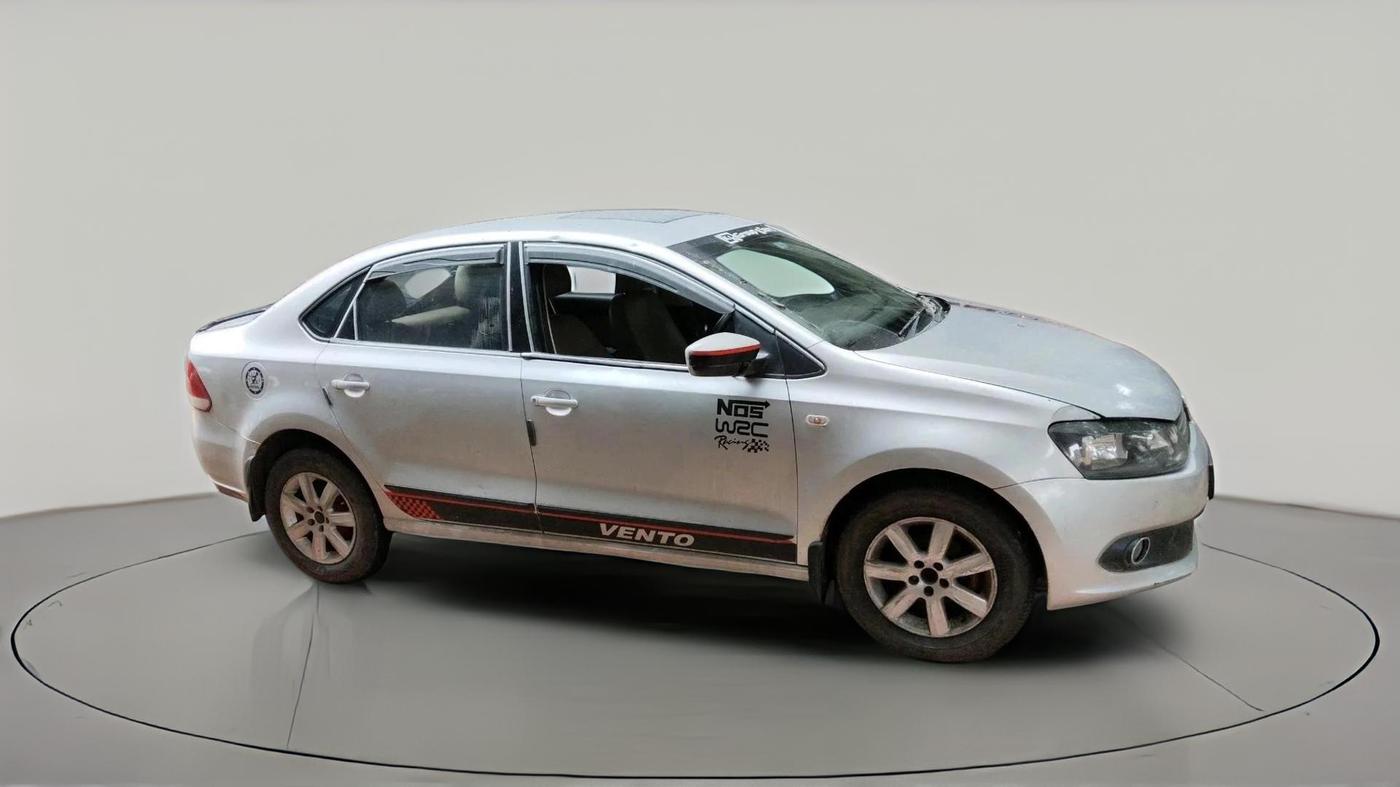 2011 Volkswagen Vento HIGHLINE 1.6 MPI, Petrol, Manual, 1,02,247 km, exterior