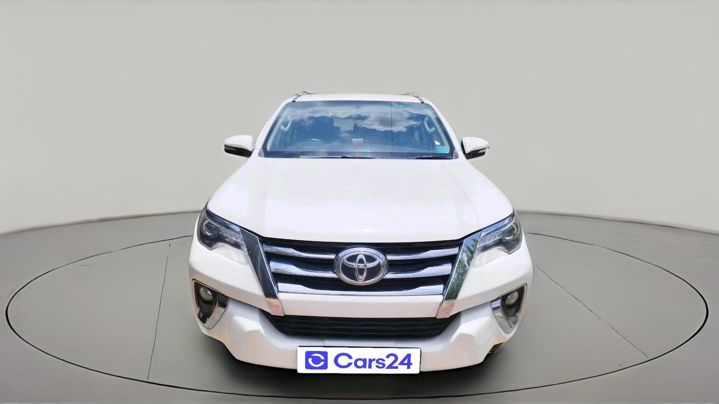 2017 Toyota Fortuner 2.8 4X4 AT, Diesel, Automatic, 1,54,746 km, exterior