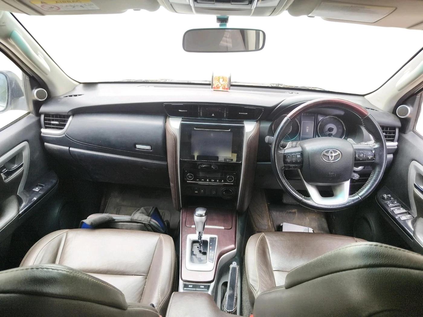 2017 Toyota Fortuner 2.8 4X4 AT, Diesel, Automatic, 1,54,746 km, interior