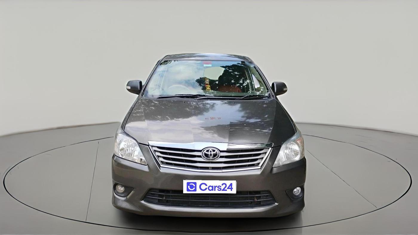 2012 Toyota Innova VX 2.5 8 STR, Diesel, Manual, 3,09,751 km, exterior