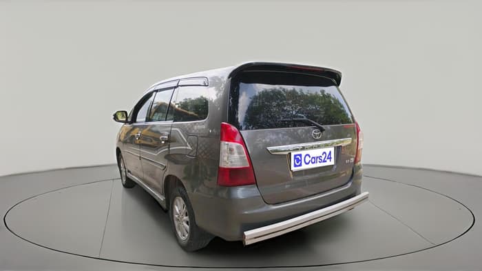 2012 Toyota Innova VX 2.5 8 STR, Diesel, Manual, 3,09,751 km, exterior