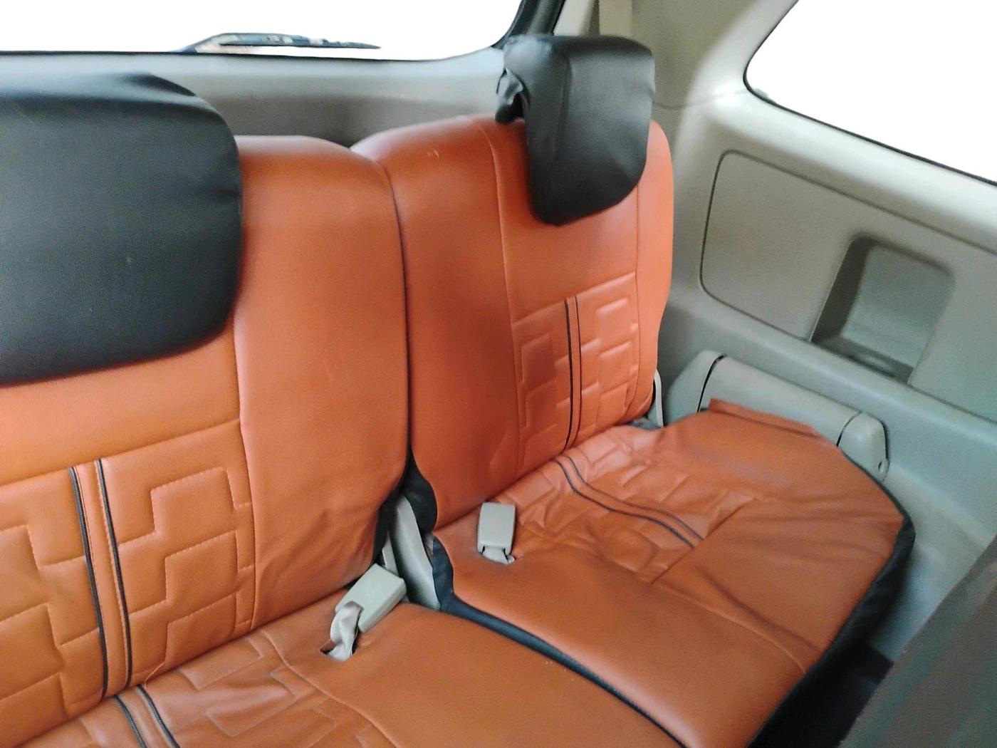 2012 Toyota Innova VX 2.5 8 STR, Diesel, Manual, 3,09,751 km, interior