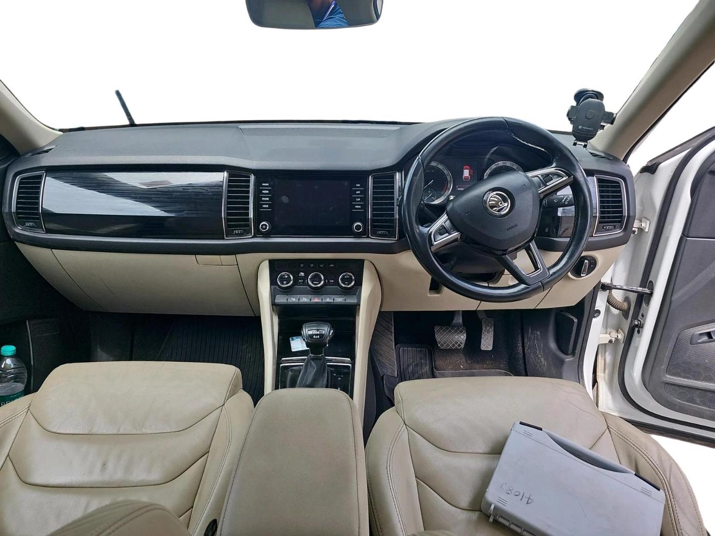 2018 Skoda Kodiaq STYLE 2.0 TDI 4X4 AT, Diesel, Automatic, 1,30,908 km, interior
