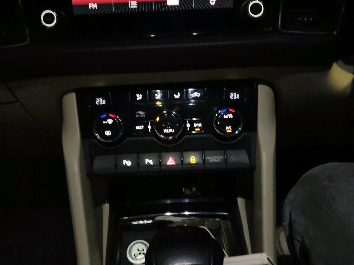 2018 Skoda Kodiaq STYLE 2.0 TDI 4X4 AT, Diesel, Automatic, 1,30,908 km, interior
