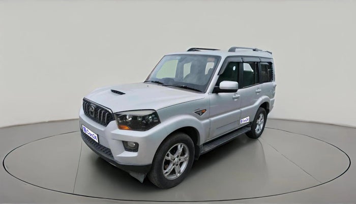 2017 Mahindra Scorpio S10, Diesel, Manual, 81,214 km, exterior