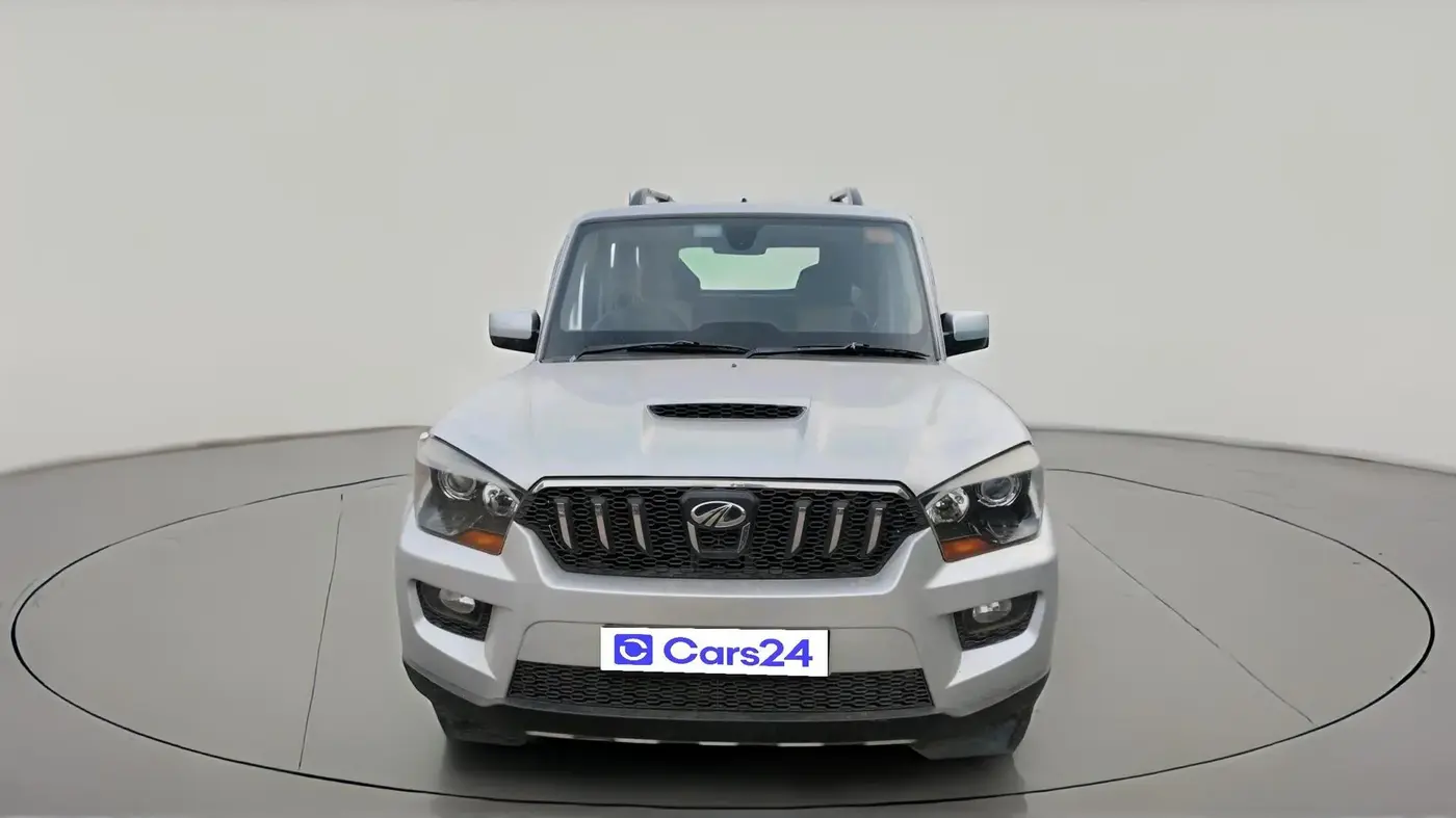 2017 Mahindra Scorpio S10, Diesel, Manual, 81,214 km, exterior