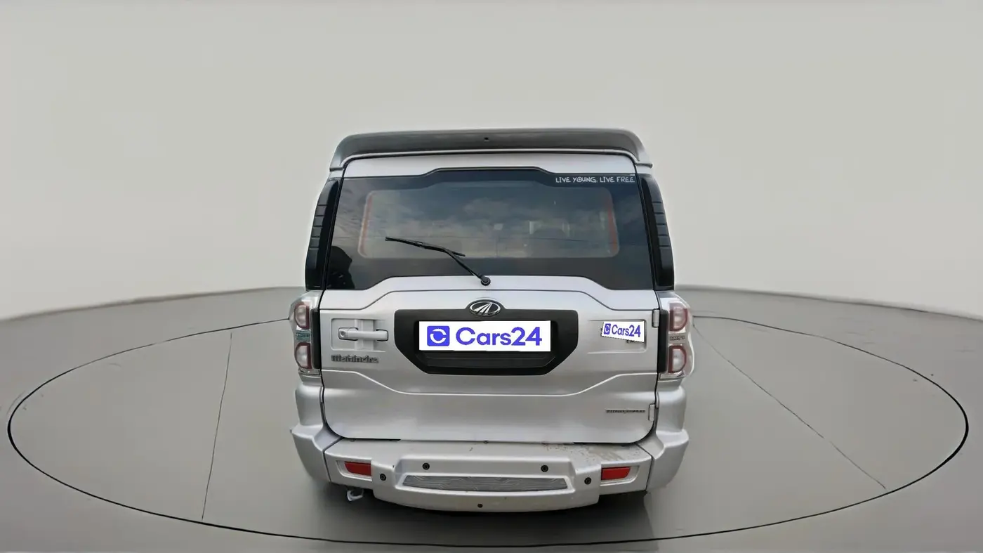 2017 Mahindra Scorpio S10, Diesel, Manual, 81,214 km, exterior