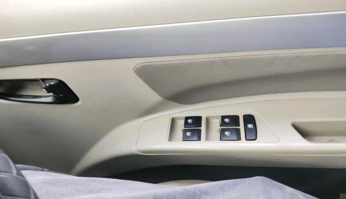 2017 Mahindra Scorpio S10, Diesel, Manual, 81,214 km, interior