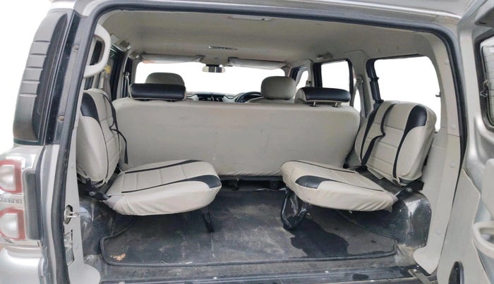 2017 Mahindra Scorpio S10, Diesel, Manual, 81,214 km, interior