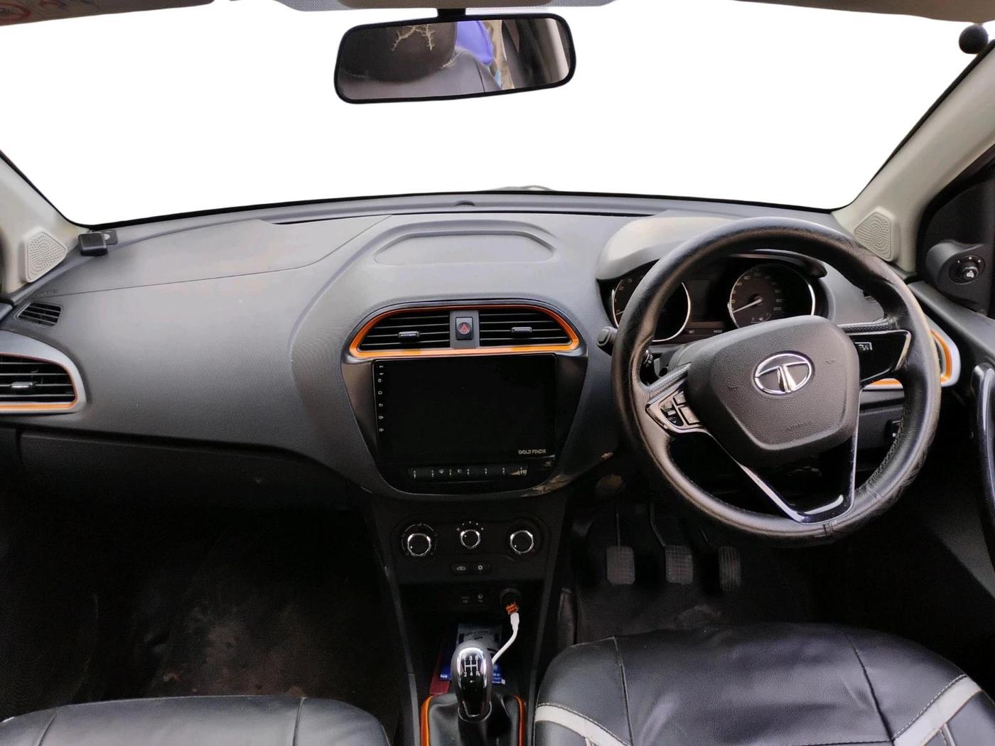2019 Tata TIAGO NRG PETROL, CNG, Manual, 83,725 km, interior