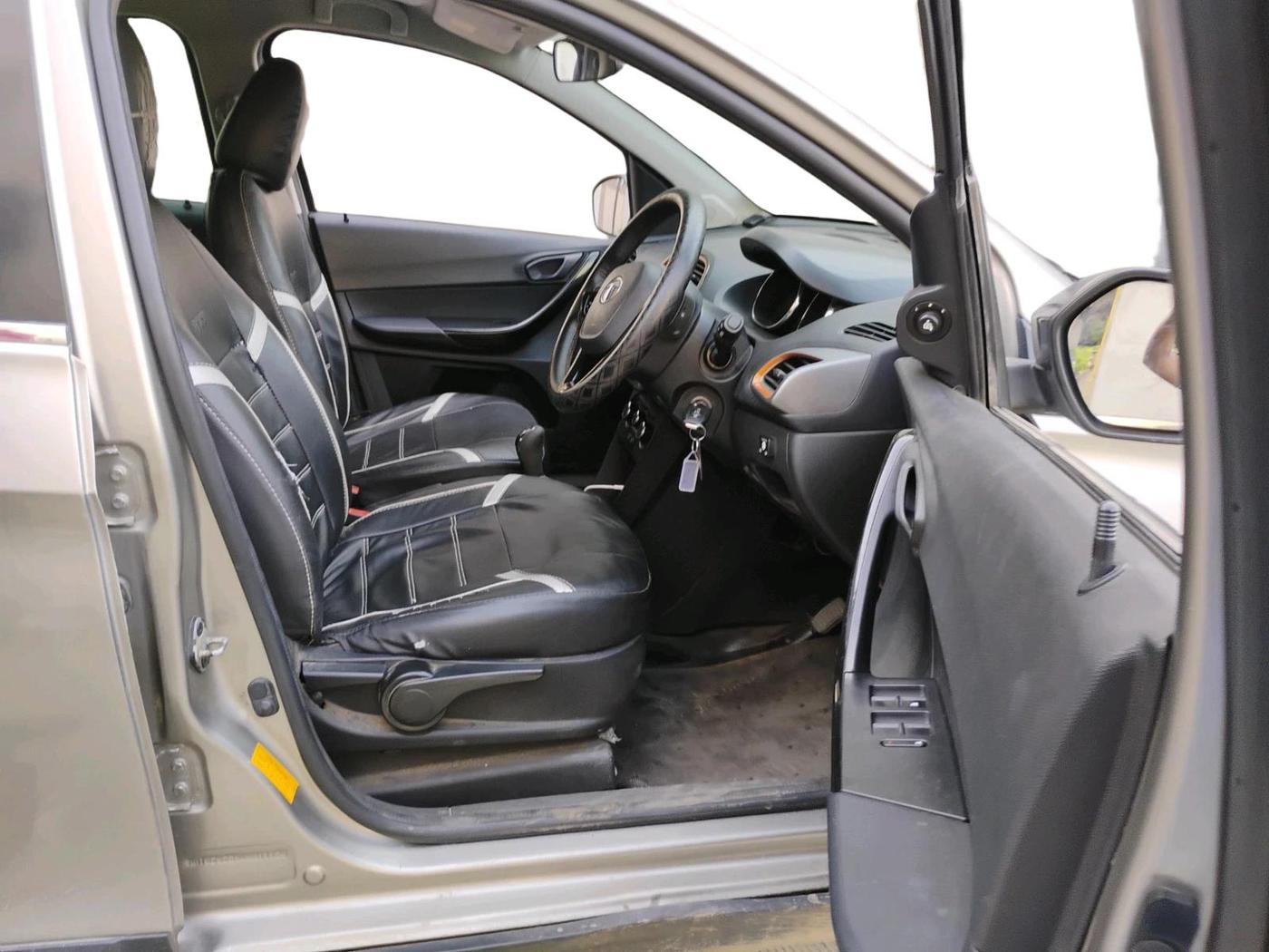 2019 Tata TIAGO NRG PETROL, CNG, Manual, 83,725 km, interior