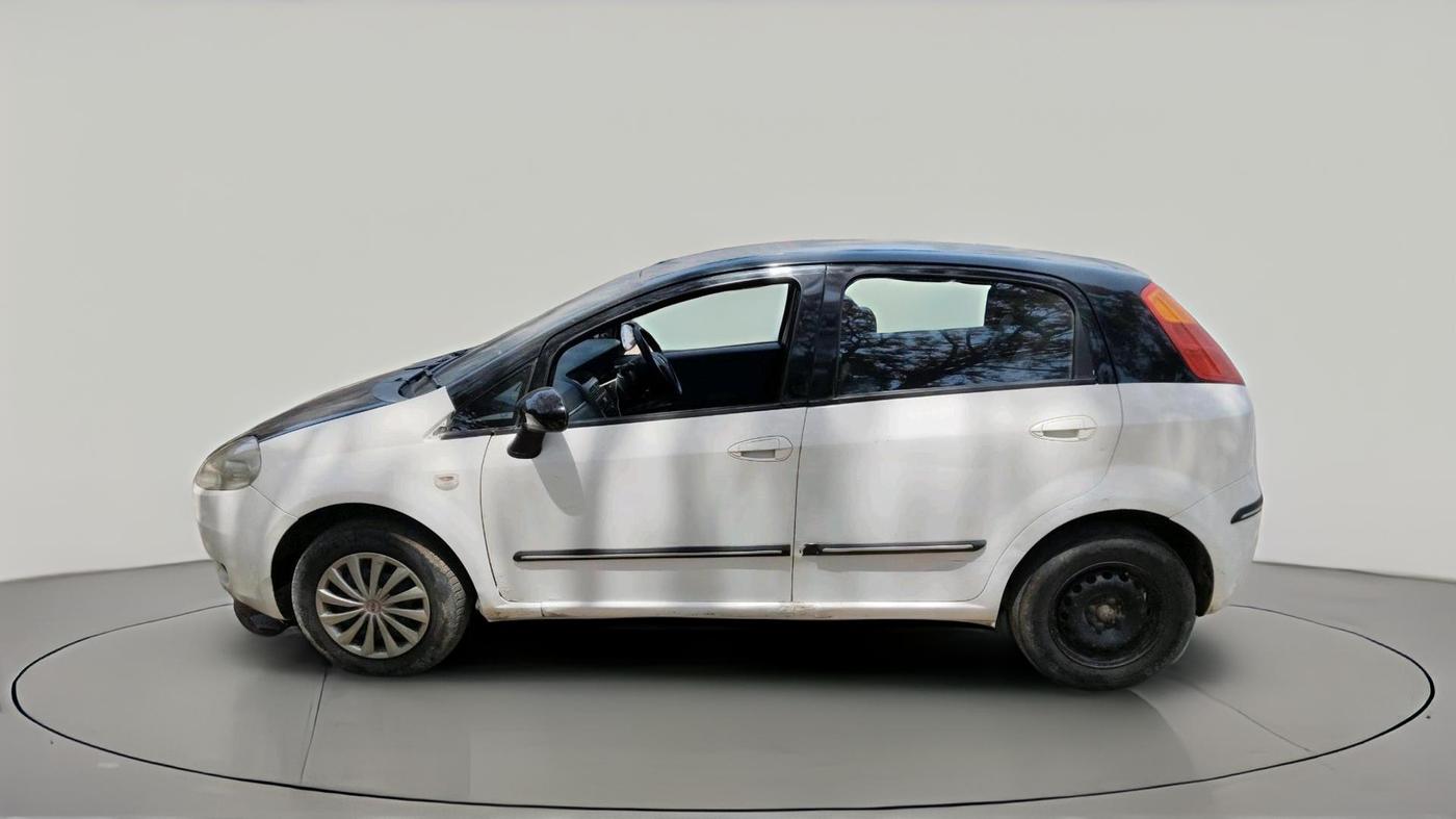 2012 Fiat Grand Punto DYNAMIC 1.3, Diesel, Manual, 1,19,636 km, exterior