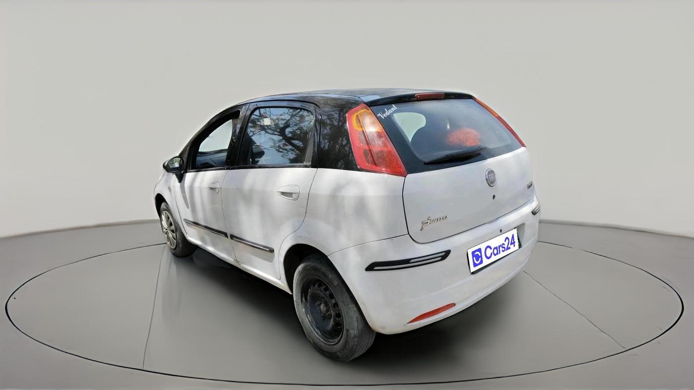 2012 Fiat Grand Punto DYNAMIC 1.3, Diesel, Manual, 1,19,636 km, exterior