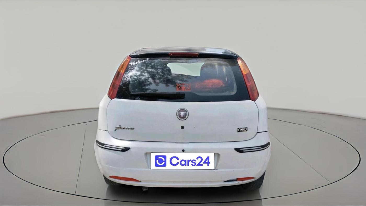 2012 Fiat Grand Punto DYNAMIC 1.3, Diesel, Manual, 1,19,636 km, exterior