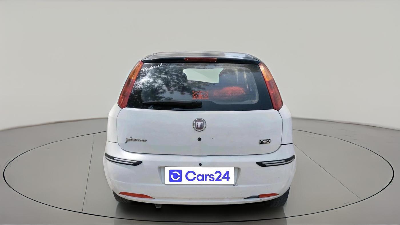 2012 Fiat Grand Punto DYNAMIC 1.3, Diesel, Manual, 1,19,636 km, exterior
