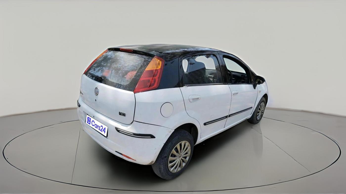 2012 Fiat Grand Punto DYNAMIC 1.3, Diesel, Manual, 1,19,636 km, exterior