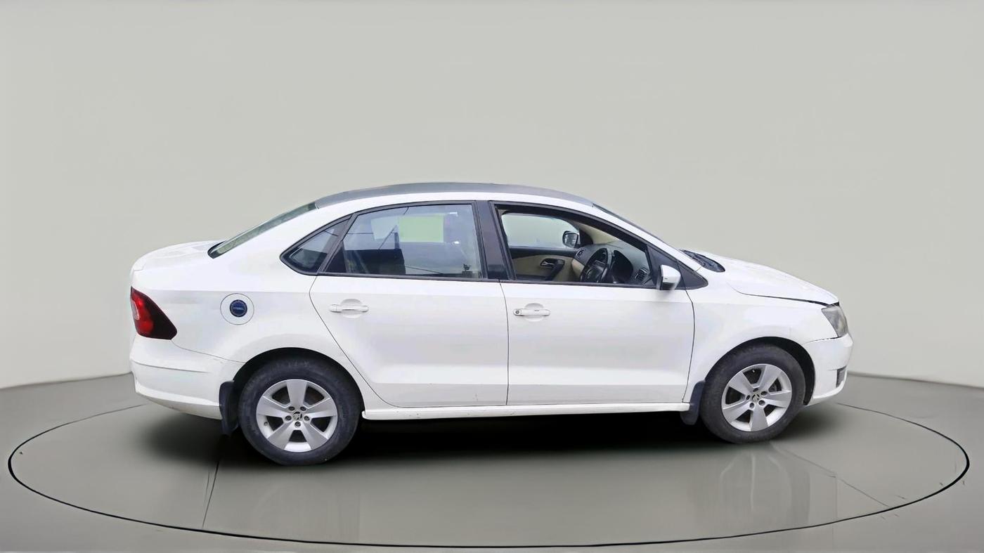 2017 Skoda Rapid STYLE 1.5 TDI, Diesel, Manual, 1,24,519 km, exterior