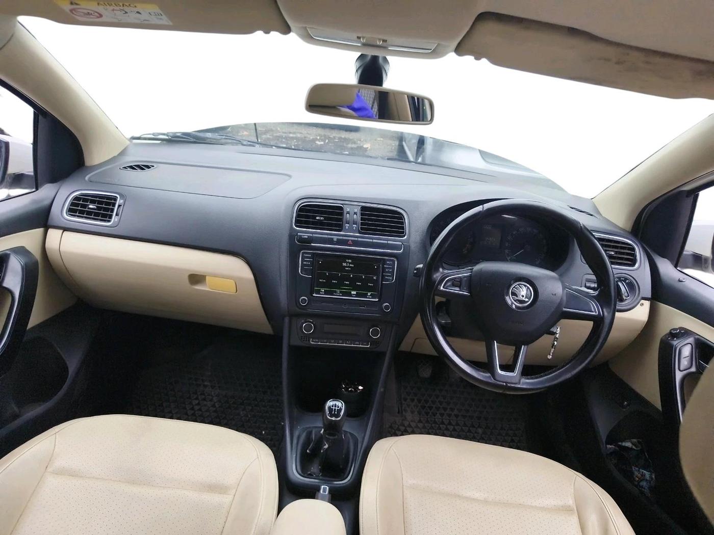 2017 Skoda Rapid STYLE 1.5 TDI, Diesel, Manual, 1,24,519 km, interior