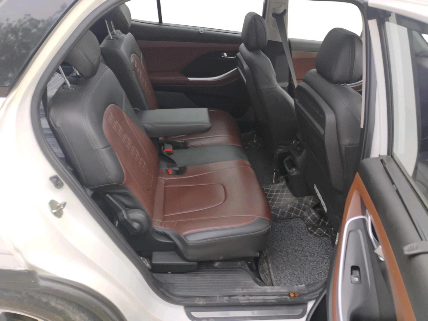 2022 Hyundai ALCAZAR PLATINUM 1.5 MT 7STR, Diesel, Manual, 1,08,002 km, interior