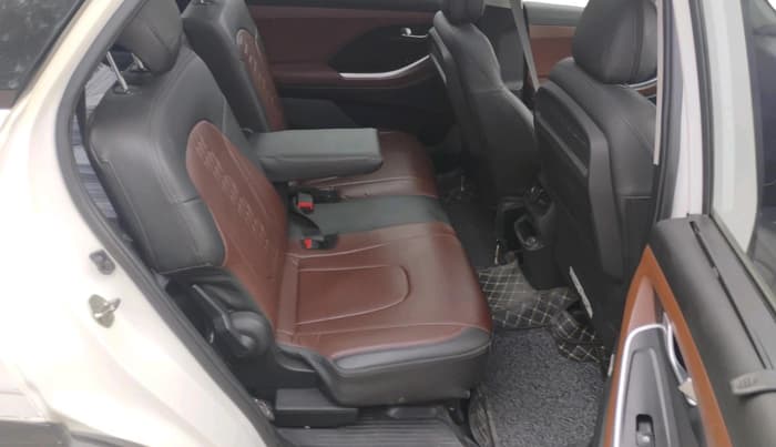 2022 Hyundai ALCAZAR PLATINUM 1.5 MT 7STR, Diesel, Manual, 1,08,002 km, interior