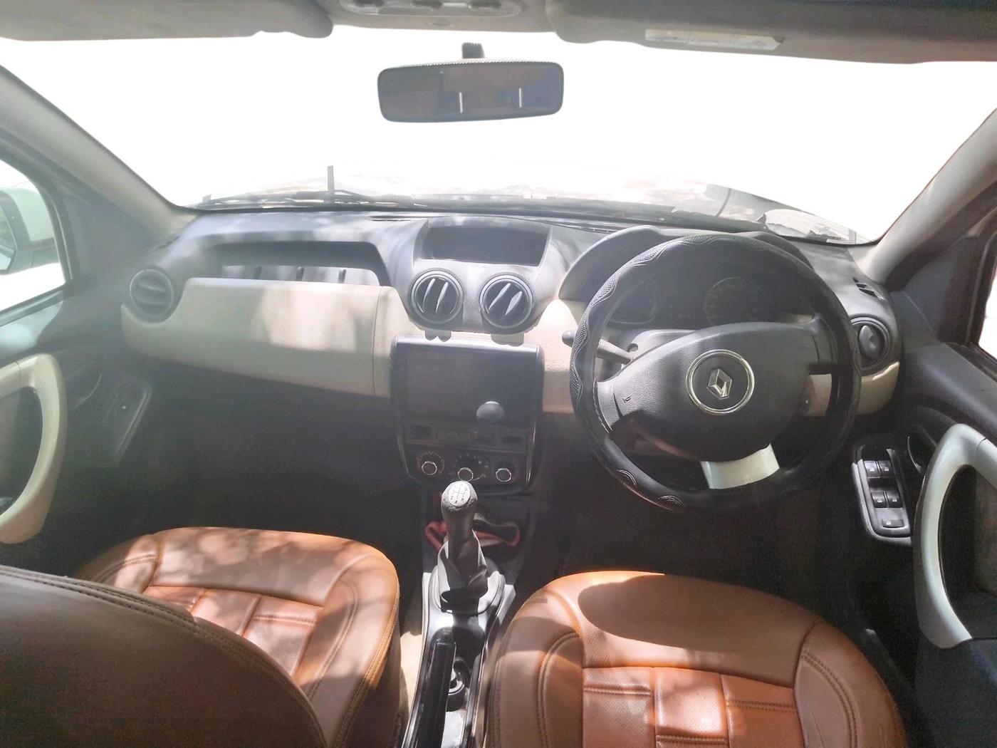 2013 Renault Duster 85 PS RXL DIESEL, Diesel, Manual, 2,51,037 km, interior