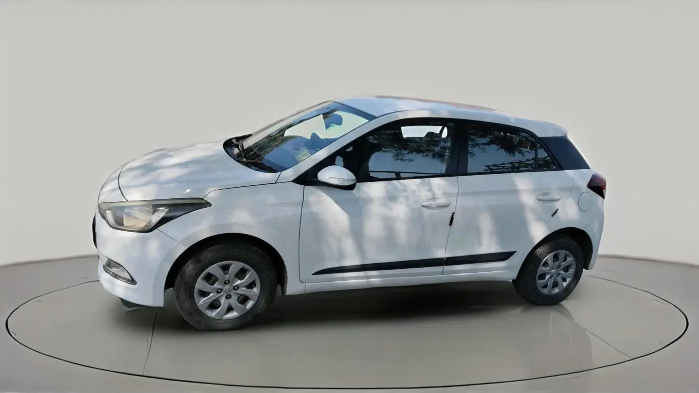 2014 Hyundai Elite i20 SPORTZ 1.4 CRDI, Diesel, Manual, 1,36,192 km, exterior
