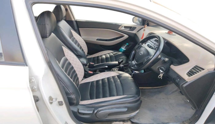 2014 Hyundai Elite i20 SPORTZ 1.4 CRDI, Diesel, Manual, 1,36,192 km, interior