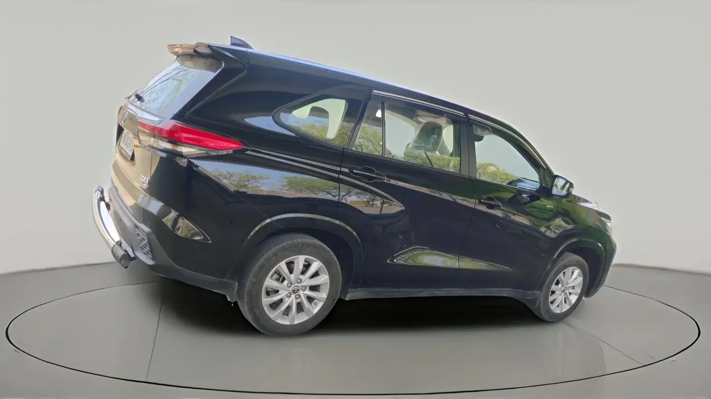 2025 Toyota INNOVA HYCROSS VX HYBRID 8 STR, Hybrid, Automatic, 29,856 km, exterior