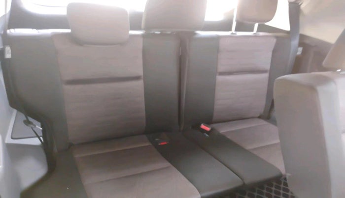 2025 Toyota INNOVA HYCROSS VX HYBRID 8 STR, Hybrid, Automatic, 29,856 km, interior