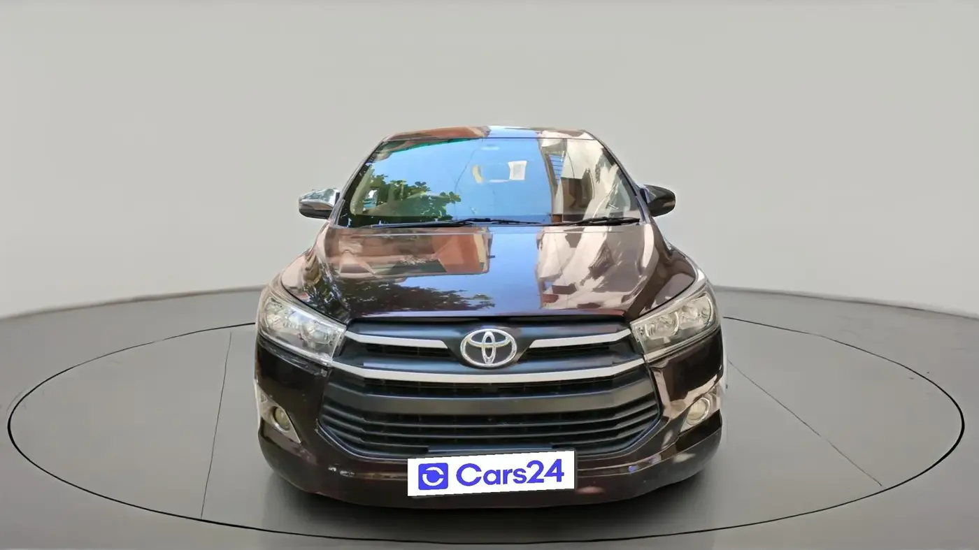 2018 Toyota Innova Crysta 2.4 G 8 STR, Diesel, Manual, 1,93,935 km, exterior