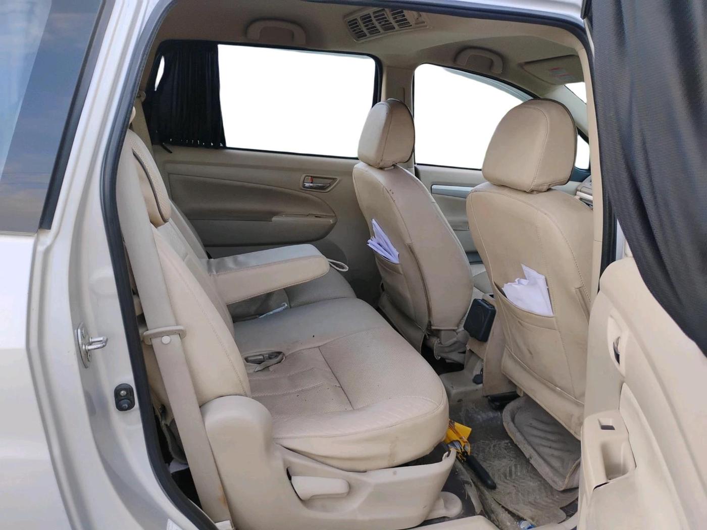 2016 Maruti Ertiga ZXI+, CNG, Manual, 1,52,294 km, interior