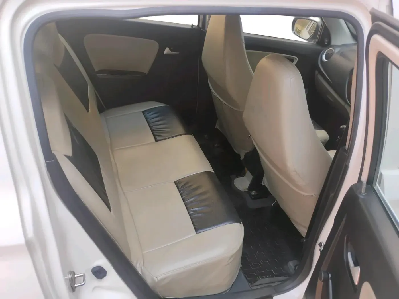2019 Maruti Alto VXI, Petrol, Manual, 29,941 km, interior